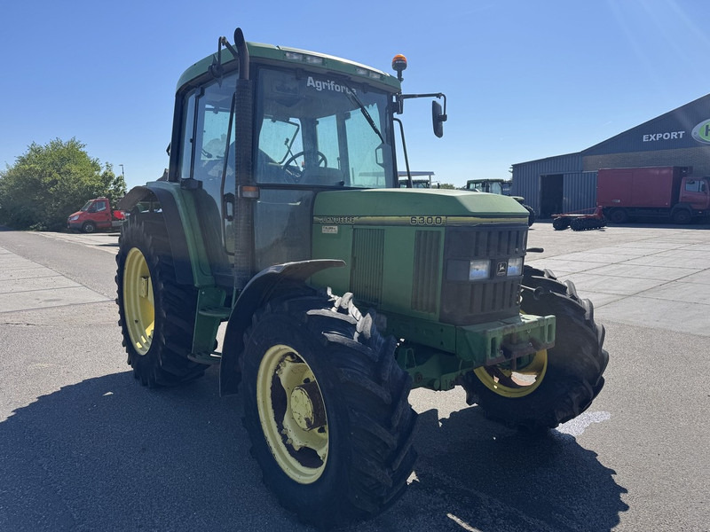 John Deere 6300 - Farm tractor: picture 4 John Deere 6300 - Farm tractor: picture 4