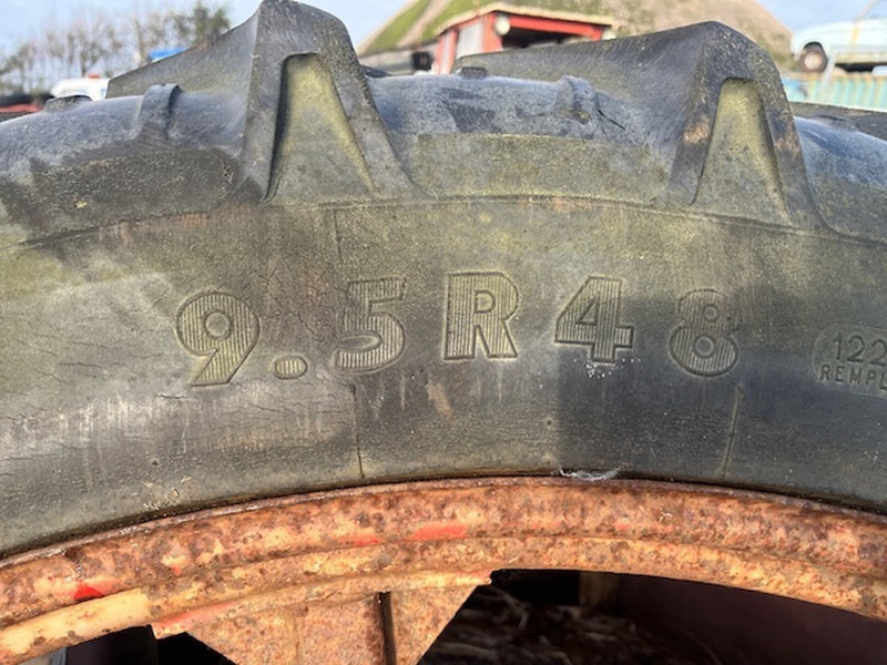 Tire Kleber 9.5 R38: picture 7