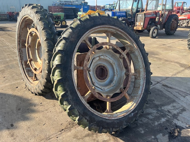 Kleber 9.5 R38 - Tire: picture 4 Kleber 9.5 R38 - Tire: picture 4