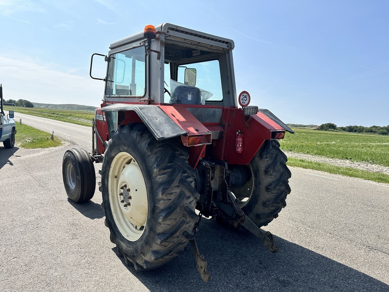 Farm tractor Massey Ferguson 590: picture 6
