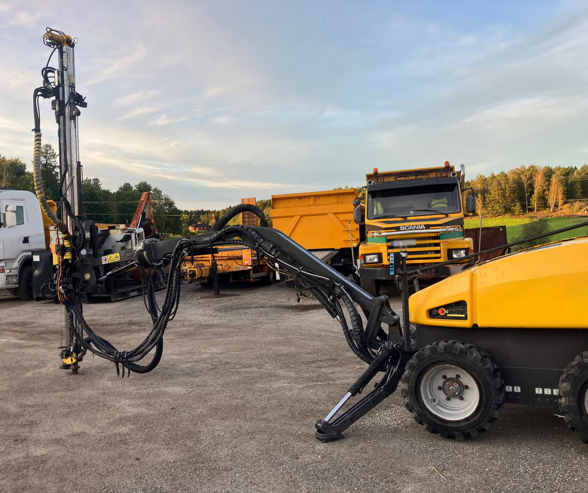 Atlas Copco FlexiROC T15R-01 - Drilling rig: picture 4 Atlas Copco FlexiROC T15R-01 - Drilling rig: picture 4