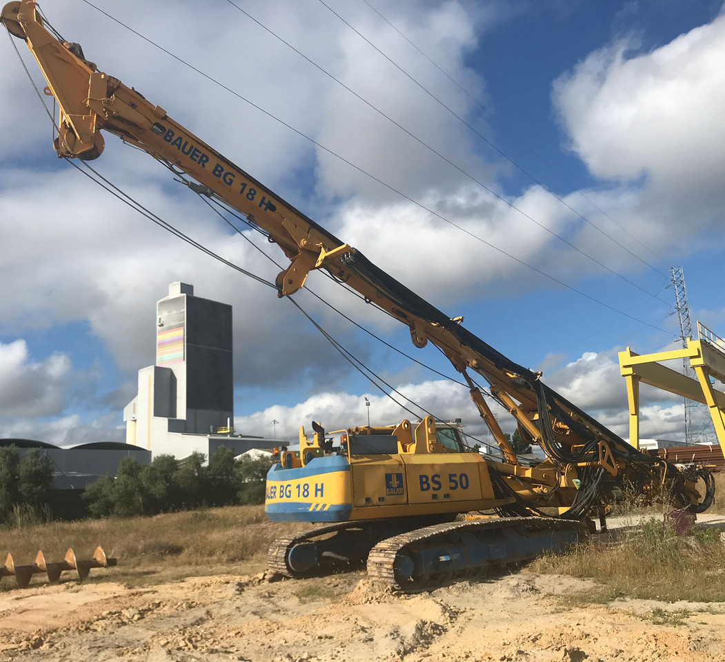 Bauer BG 18H - Pile driver: picture 4 Bauer BG 18H - Pile driver: picture 4