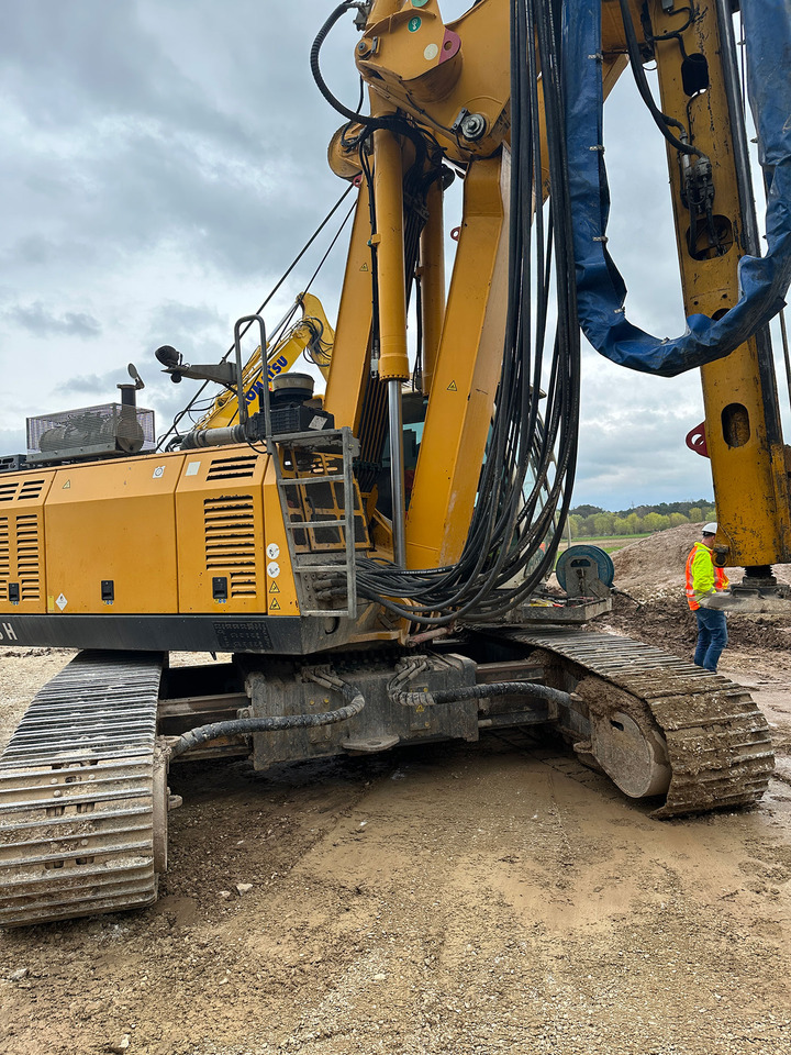 Bauer BG 18H - Pile driver: picture 3 Bauer BG 18H - Pile driver: picture 3