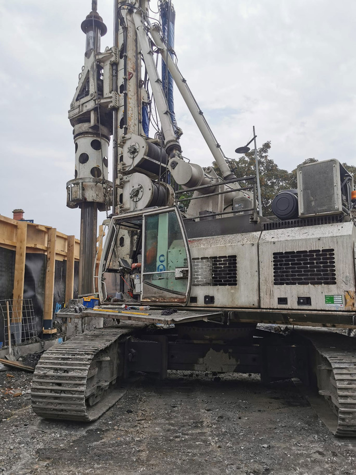 Bauer BG 24V - Pile driver: picture 2 Bauer BG 24V - Pile driver: picture 2