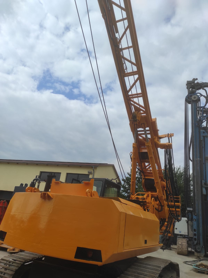 Bauer BG 9H - Drilling rig: picture 4 Bauer BG 9H - Drilling rig: picture 4