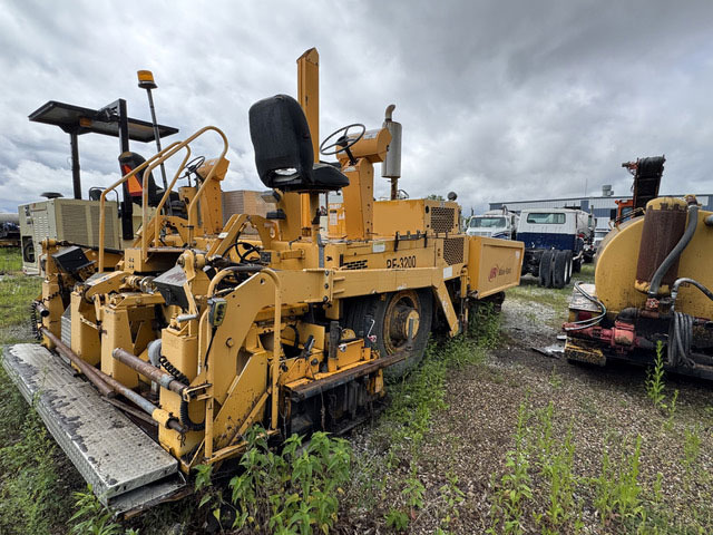 Blaw Knox PF-3200 - Asphalt paver: picture 4 Blaw Knox PF-3200 - Asphalt paver: picture 4