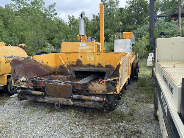 Blaw Knox PF-3200 - Asphalt paver: picture 1 Blaw Knox PF-3200 - Asphalt paver: picture 1