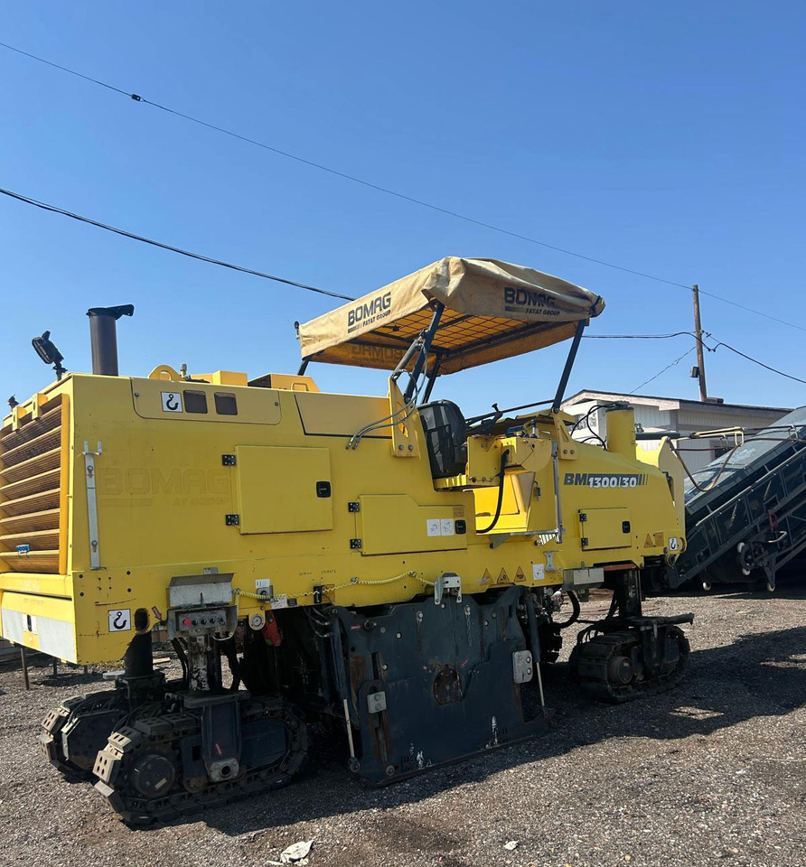 Bomag BM 1300/30 - Cold planer: picture 2 Bomag BM 1300/30 - Cold planer: picture 2