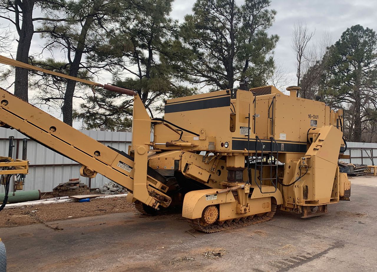 CMI TR-3503 - Asphalt paver: picture 1 CMI TR-3503 - Asphalt paver: picture 1