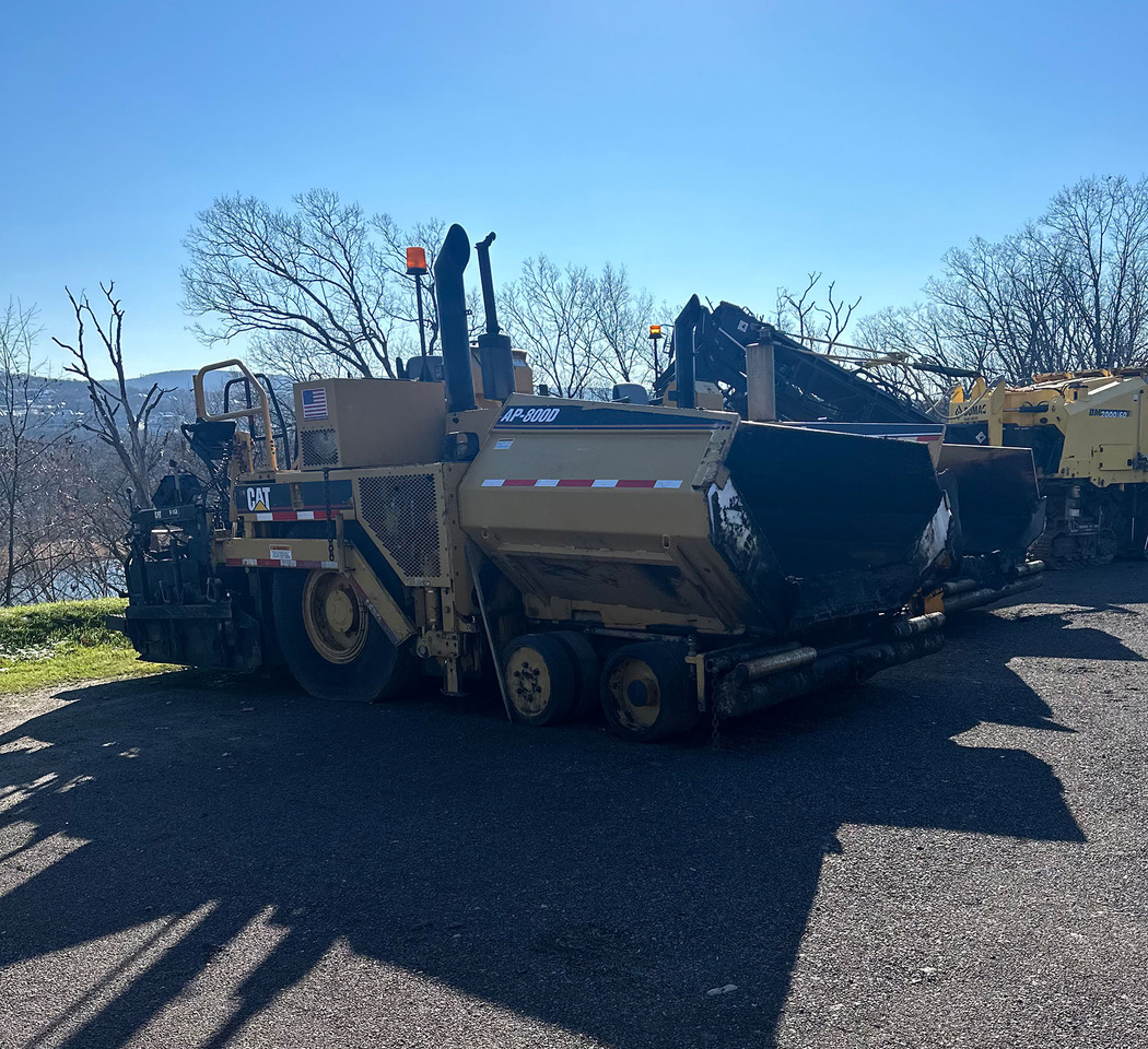 Caterpillar AP-800D - Asphalt paver: picture 1 Caterpillar AP-800D - Asphalt paver: picture 1