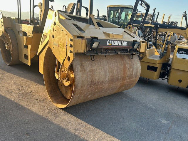 Caterpillar CB-543D XW - Roller: picture 4 Caterpillar CB-543D XW - Roller: picture 4