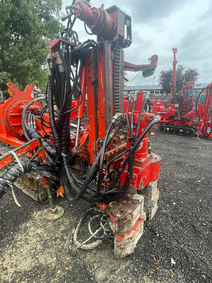 Comacchio MC 400P - Pile driver: picture 4 Comacchio MC 400P - Pile driver: picture 4