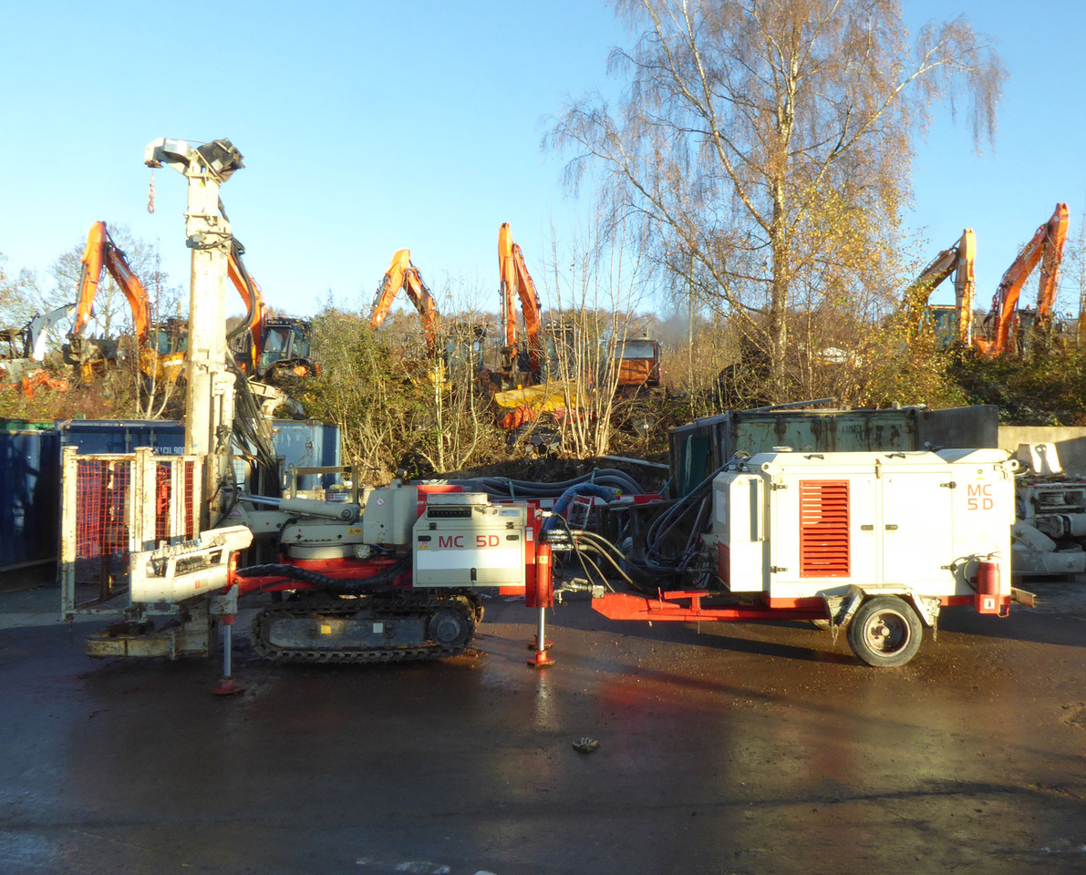 Comacchio MC5D - Pile driver: picture 2 Comacchio MC5D - Pile driver: picture 2