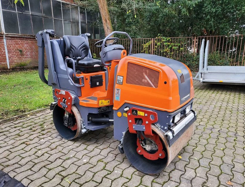 Dynapac CC900 - Roller: picture 1 Dynapac CC900 - Roller: picture 1