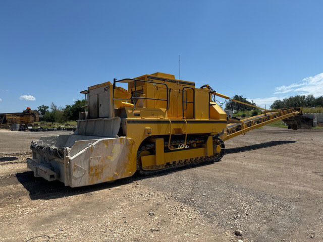 Gomaco 9500 - Slipform paver: picture 1 Gomaco 9500 - Slipform paver: picture 1