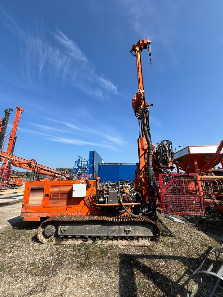 Klemm KR 709-1 - Pile driver: picture 1 Klemm KR 709-1 - Pile driver: picture 1