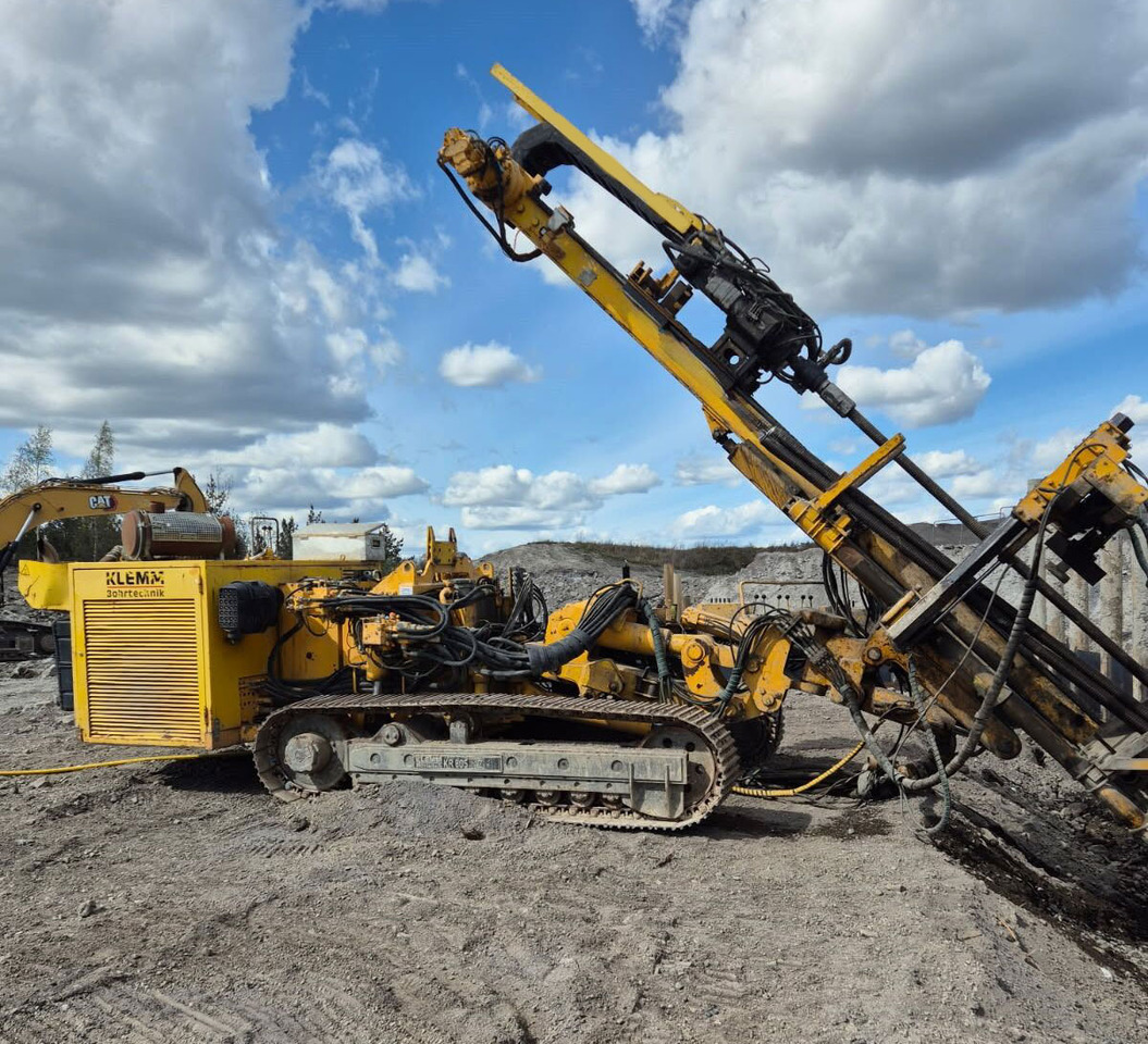 Klemm KR 805-2 - Pile driver: picture 1 Klemm KR 805-2 - Pile driver: picture 1
