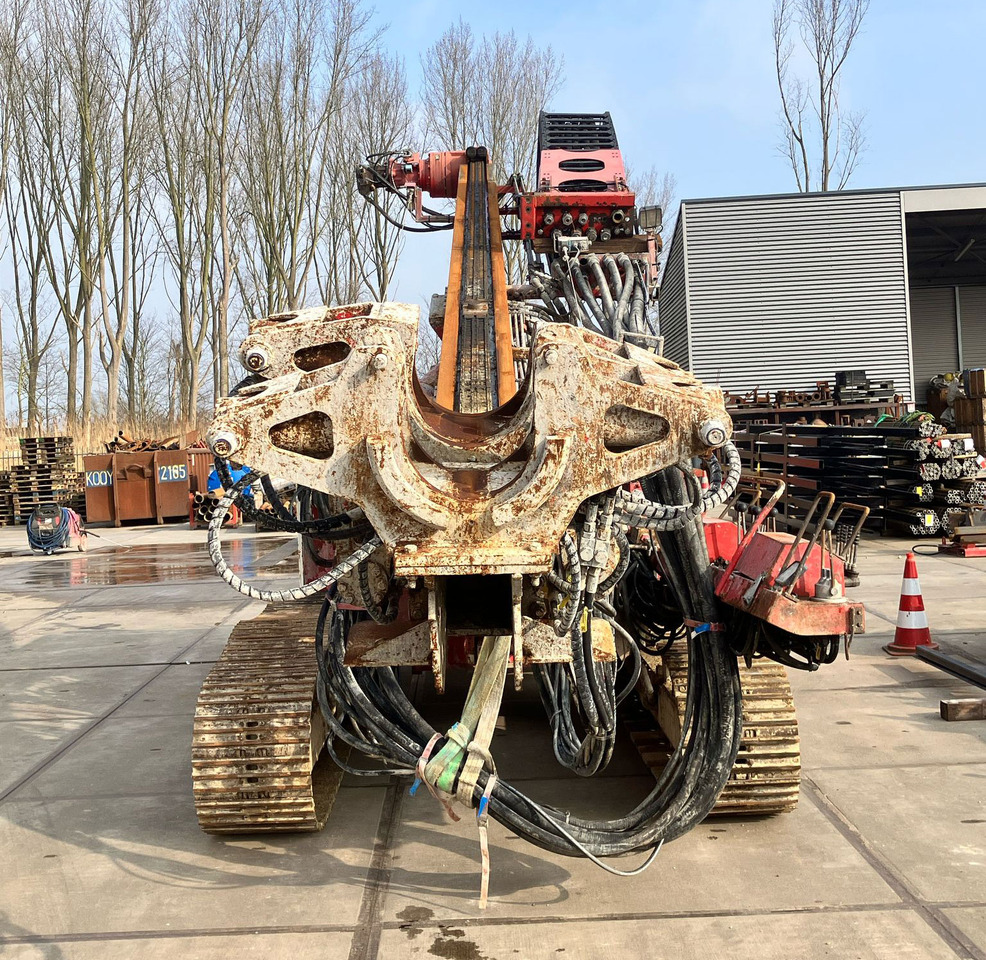 Klemm KR 806-3D - Pile driver: picture 4 Klemm KR 806-3D - Pile driver: picture 4