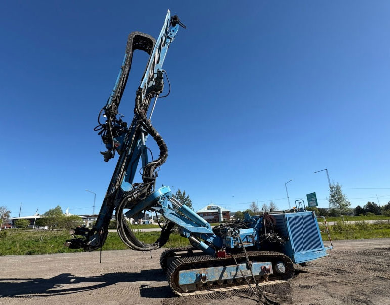 Klemm KR 807-7F - Pile driver: picture 2 Klemm KR 807-7F - Pile driver: picture 2