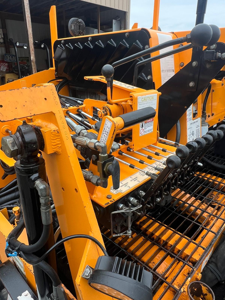 Leeboy 8500D - Asphalt paver: picture 4 Leeboy 8500D - Asphalt paver: picture 4