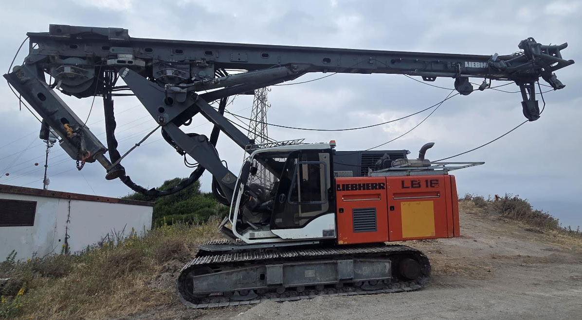 Liebherr LB16 - Pile driver: picture 1 Liebherr LB16 - Pile driver: picture 1