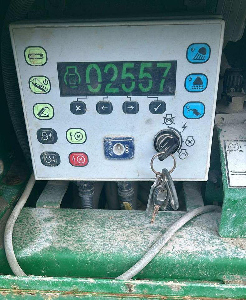 McCloskey R155 - Screener: picture 5 McCloskey R155 - Screener: picture 5