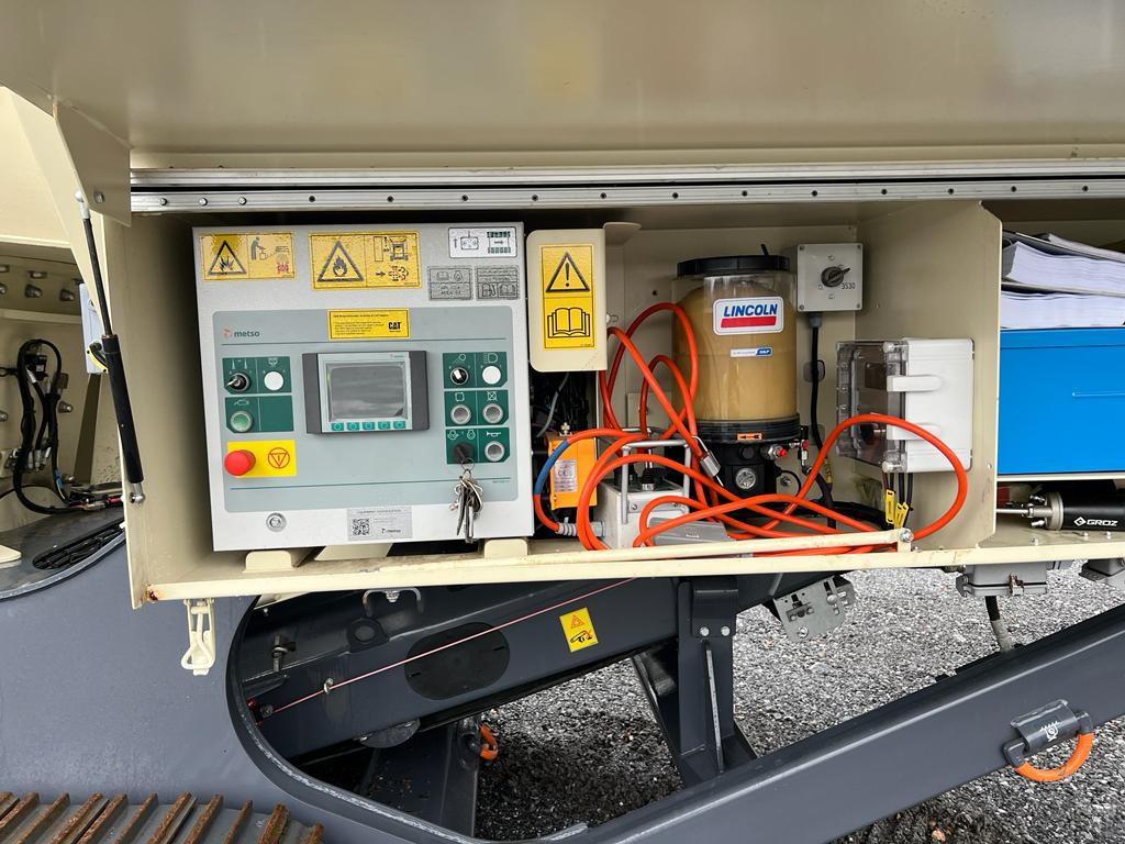 Impact crusher Metso LT7150: picture 6