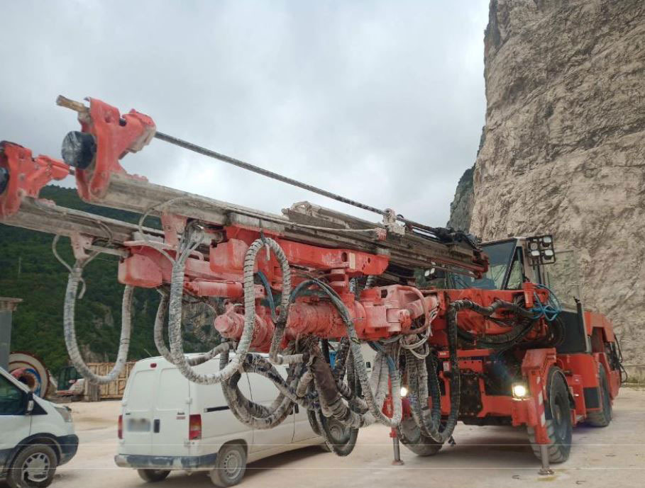 Sandvik DT820-SC - Directional boring machine: picture 1 Sandvik DT820-SC - Directional boring machine: picture 1