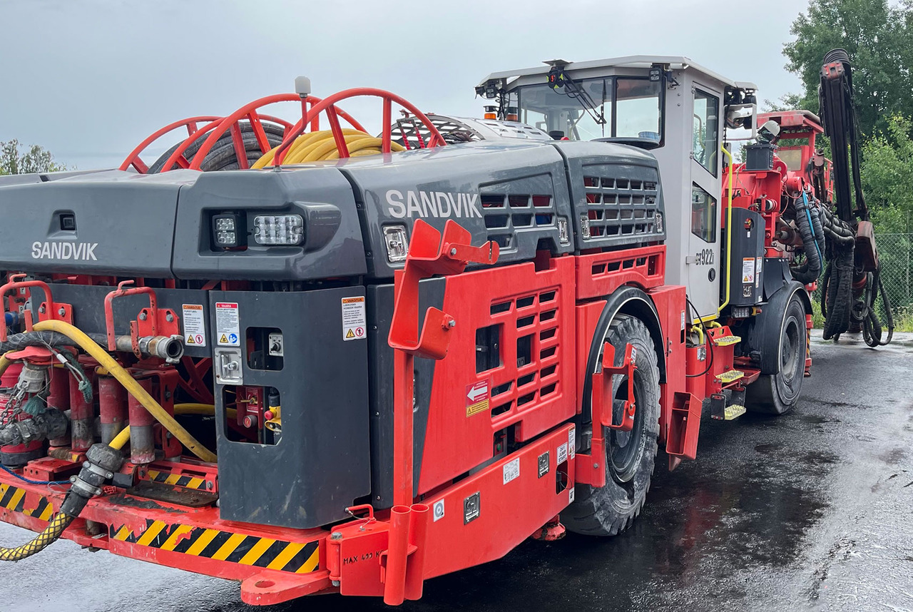 Sandvik DT922I - Directional boring machine: picture 4 Sandvik DT922I - Directional boring machine: picture 4