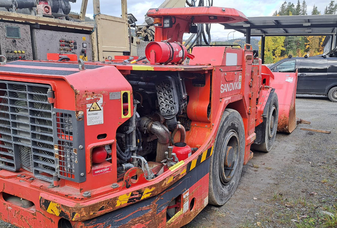 Sandvik LH202 - Mining machinery: picture 4 Sandvik LH202 - Mining machinery: picture 4