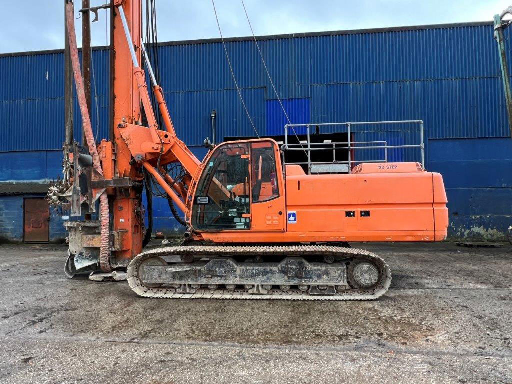 Soilmec R312/200 - Pile driver: picture 3 Soilmec R312/200 - Pile driver: picture 3