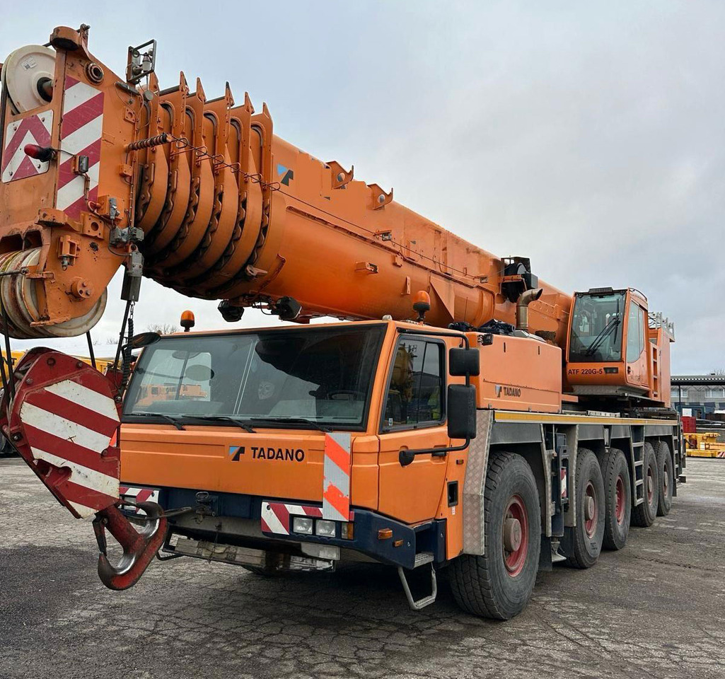 Tadano Faun ATF 220G-5 - Mobile crane: picture 1 Tadano Faun ATF 220G-5 - Mobile crane: picture 1