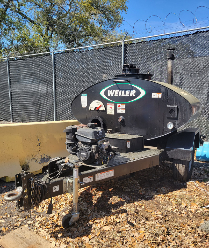 Weiler TT300 - Asphalt distributor: picture 2 Weiler TT300 - Asphalt distributor: picture 2