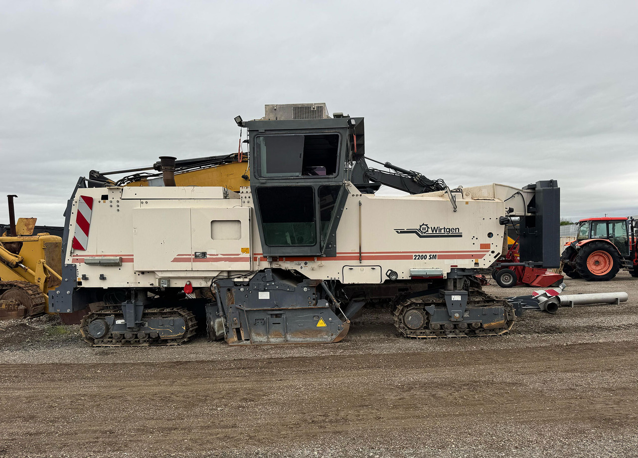 Wirtgen 2200 SM - Cold planer: picture 1 Wirtgen 2200 SM - Cold planer: picture 1