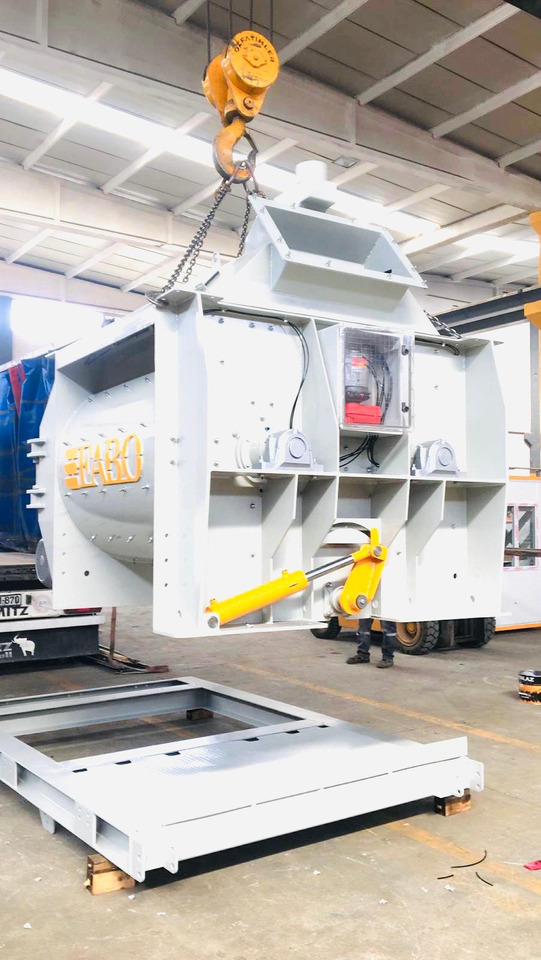 New Concrete mixer FABO twin shaft mixer: picture 6