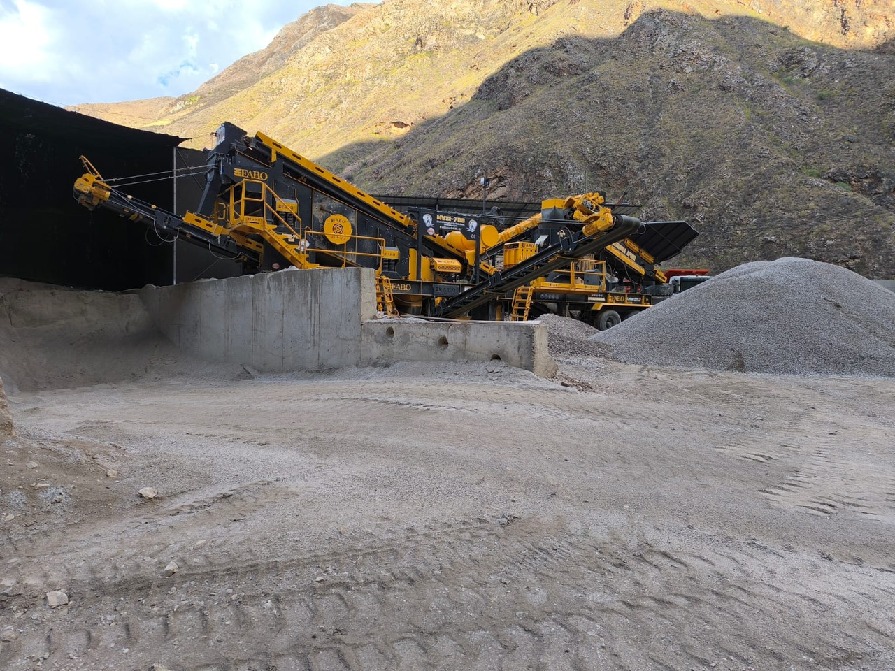 Fabo mobile impact crusher - Impact crusher: picture 1 Fabo mobile impact crusher - Impact crusher: picture 1