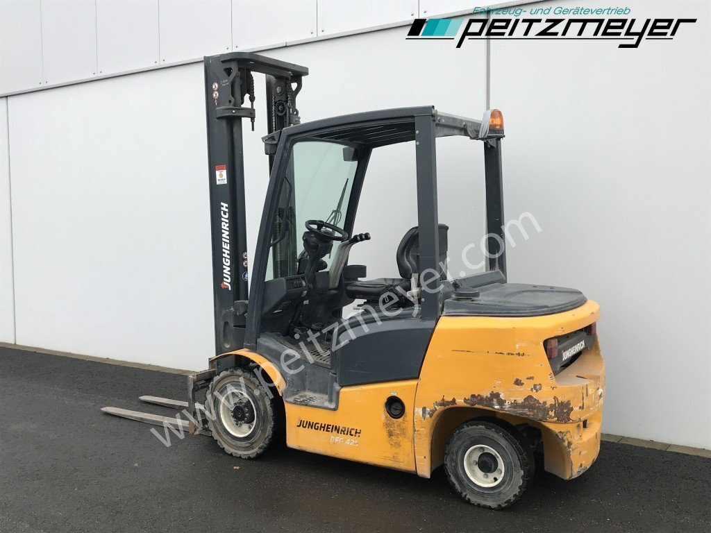 JUNGHEINRICH Gabelstapler DFG 425 - Diesel forklift: picture 4 JUNGHEINRICH Gabelstapler DFG 425 - Diesel forklift: picture 4