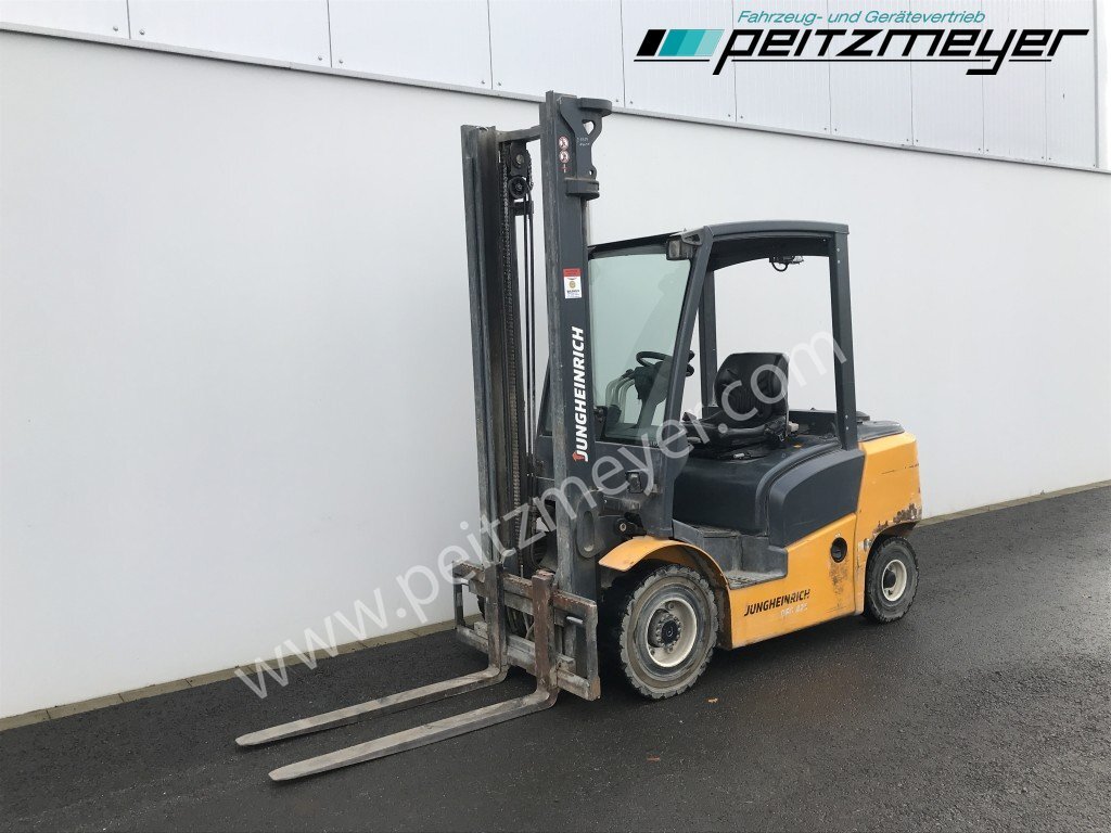 JUNGHEINRICH Gabelstapler DFG 425 - Diesel forklift: picture 1 JUNGHEINRICH Gabelstapler DFG 425 - Diesel forklift: picture 1