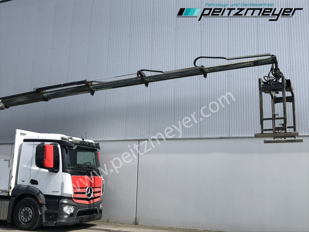 Dropside/ Flatbed truck, Crane truck MERCEDES-BENZ Antos 2536 LL Pritsche HMF 2110-L5 5 fach Ausschub mit Steinzange: picture 16