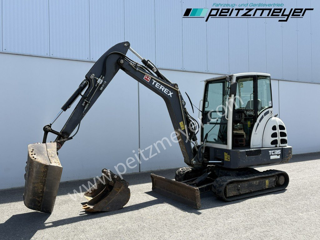 TEREX MINIBAGGER TC 35 mit hydr. Schwenklöffel 1.300 mm - Mini excavator: picture 1 TEREX MINIBAGGER TC 35 mit hydr. Schwenklöffel 1.300 mm - Mini excavator: picture 1