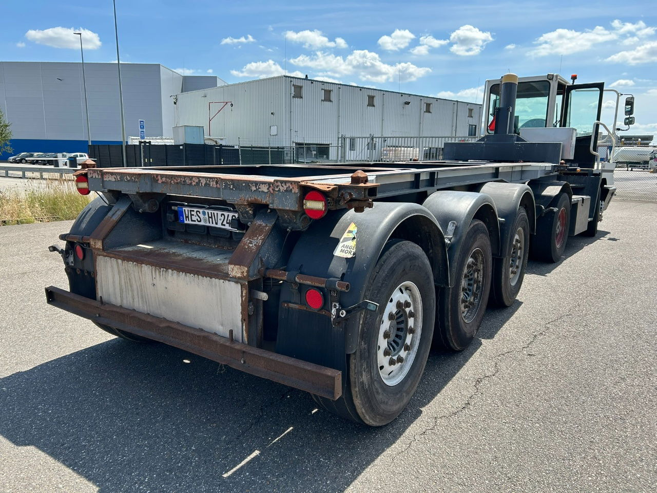 Mafa 2 x in stock 20 ft tipping chassis / disc brakes / lifting axle / alcoa wheels - Container transporter/ Swap body semi-trailer: picture 3 Mafa 2 x in stock 20 ft tipping chassis / disc brakes / lifting axle / alcoa wheels - Container transporter/ Swap body semi-trailer: picture 3