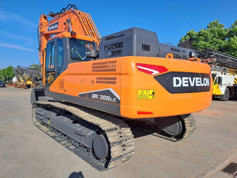 Develon DX 300 LC-7M (UNUSED, more pieces available) - Crawler excavator: picture 2 Develon DX 300 LC-7M (UNUSED, more pieces available) - Crawler excavator: picture 2