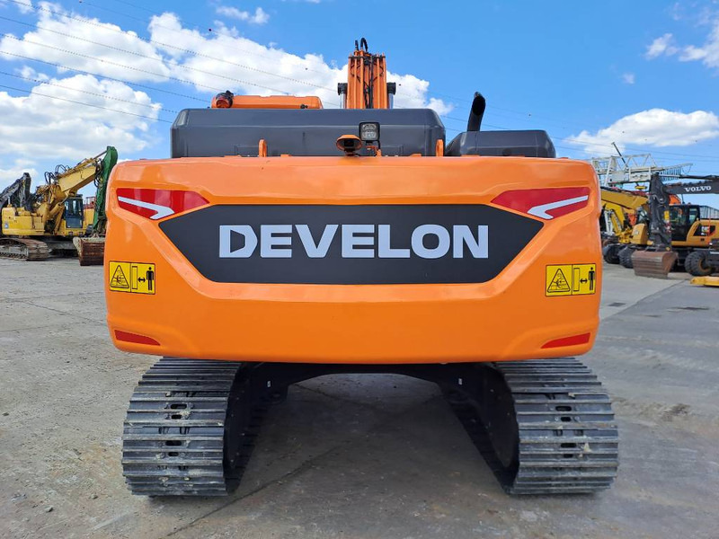 Develon DX225LC-7M - Crawler excavator: picture 3 Develon DX225LC-7M - Crawler excavator: picture 3