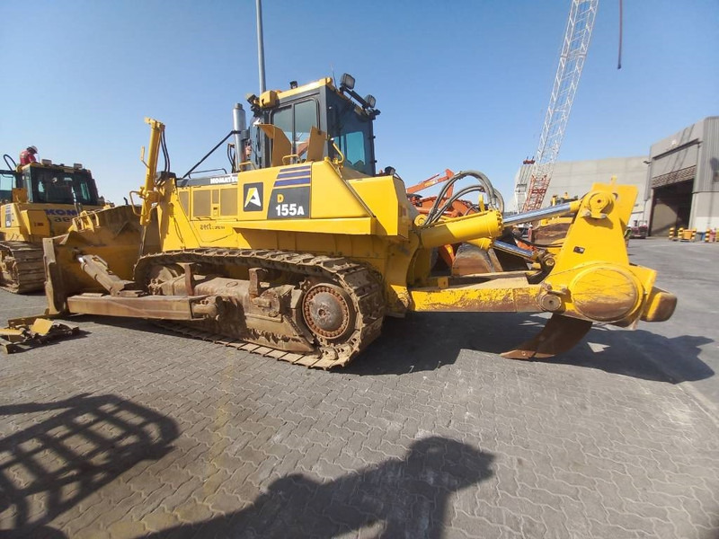 Komatsu D155A-6R (4 pieces available in Abu Dhabi) - Bulldozer: picture 3 Komatsu D155A-6R (4 pieces available in Abu Dhabi) - Bulldozer: picture 3