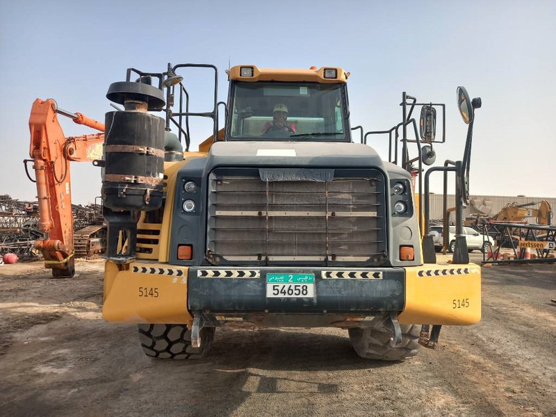 Komatsu HM400-3R (4 pcs available in Abu Dhabi) - Articulated dumper: picture 5 Komatsu HM400-3R (4 pcs available in Abu Dhabi) - Articulated dumper: picture 5