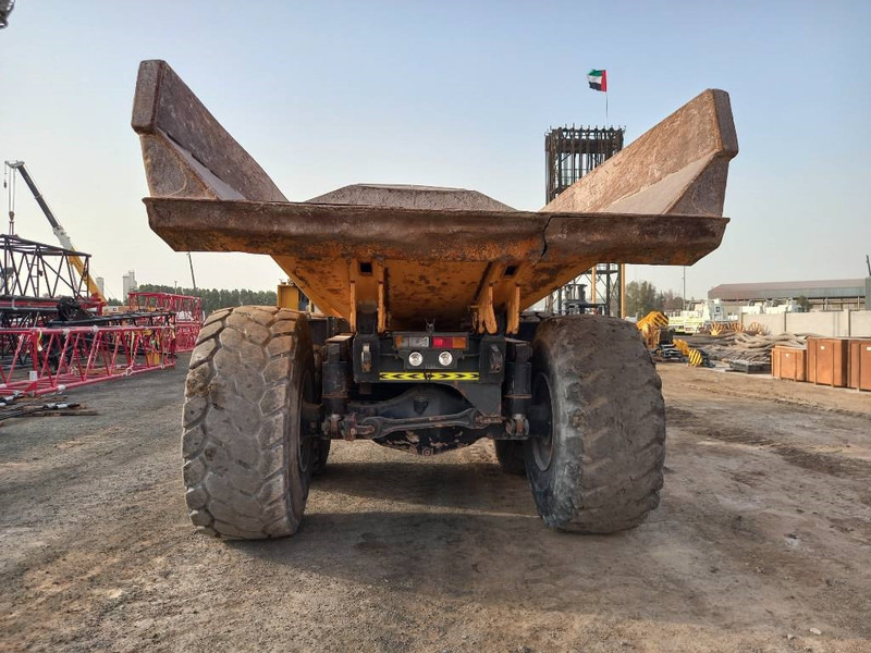 Komatsu HM400-3R (4 pcs available in Abu Dhabi) - Articulated dumper: picture 5 Komatsu HM400-3R (4 pcs available in Abu Dhabi) - Articulated dumper: picture 5