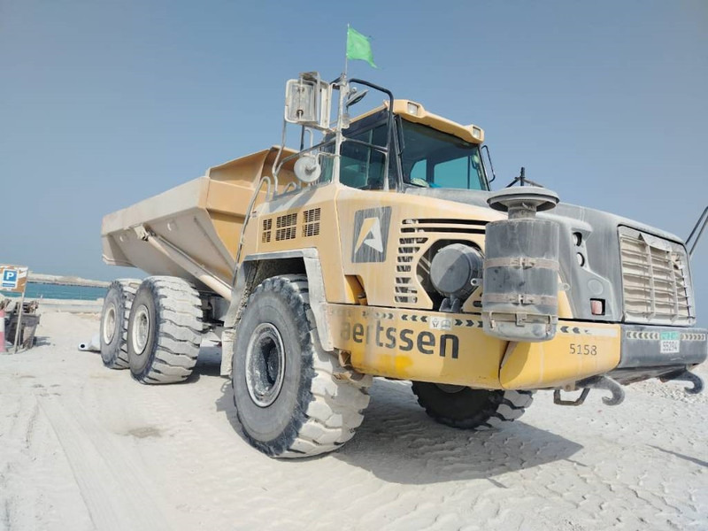 Komatsu HM400-3R (4 pieces available in Abu Dhabi) - Articulated dumper: picture 4 Komatsu HM400-3R (4 pieces available in Abu Dhabi) - Articulated dumper: picture 4