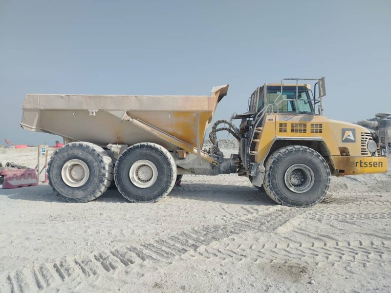 Komatsu HM400-3R (4 pieces available in Abu Dhabi) - Articulated dumper: picture 2 Komatsu HM400-3R (4 pieces available in Abu Dhabi) - Articulated dumper: picture 2