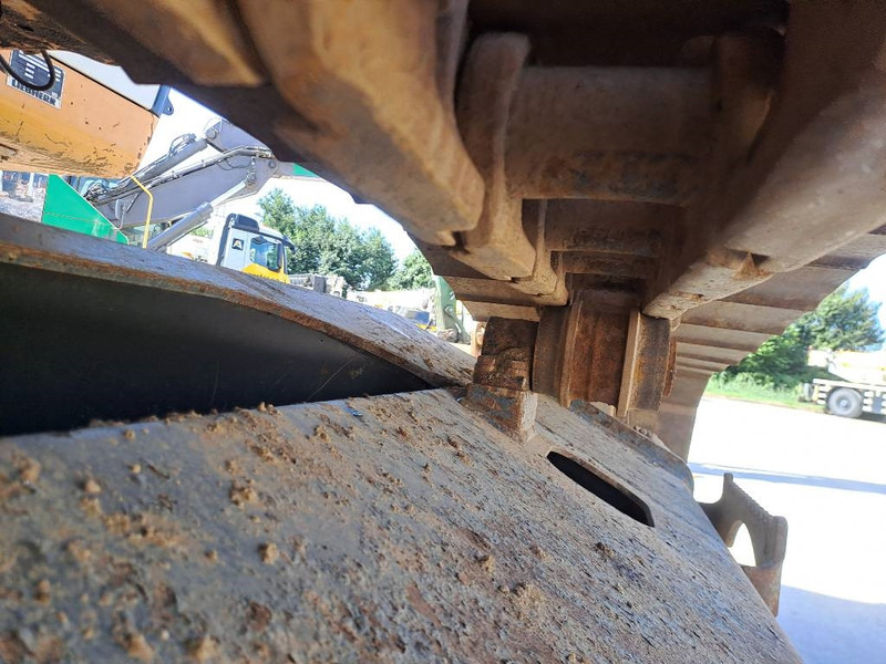 Crawler excavator Liebherr R 922 LC: picture 14