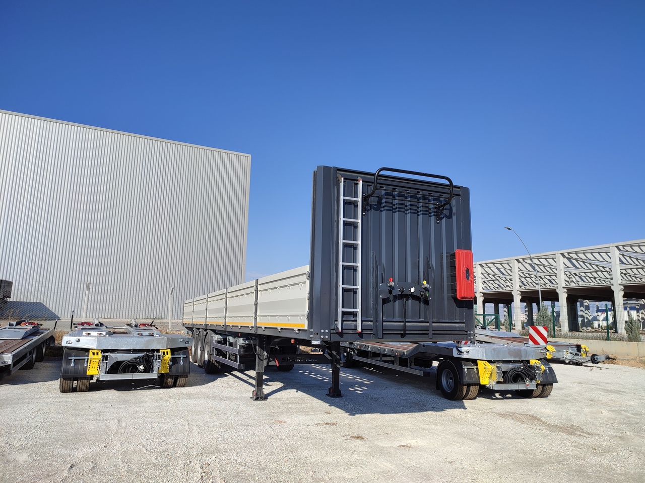 SINAN TANKER-TREYLER FlatBed - Special Platform - Dropside/ Flatbed semi-trailer: picture 2 SINAN TANKER-TREYLER FlatBed - Special Platform - Dropside/ Flatbed semi-trailer: picture 2